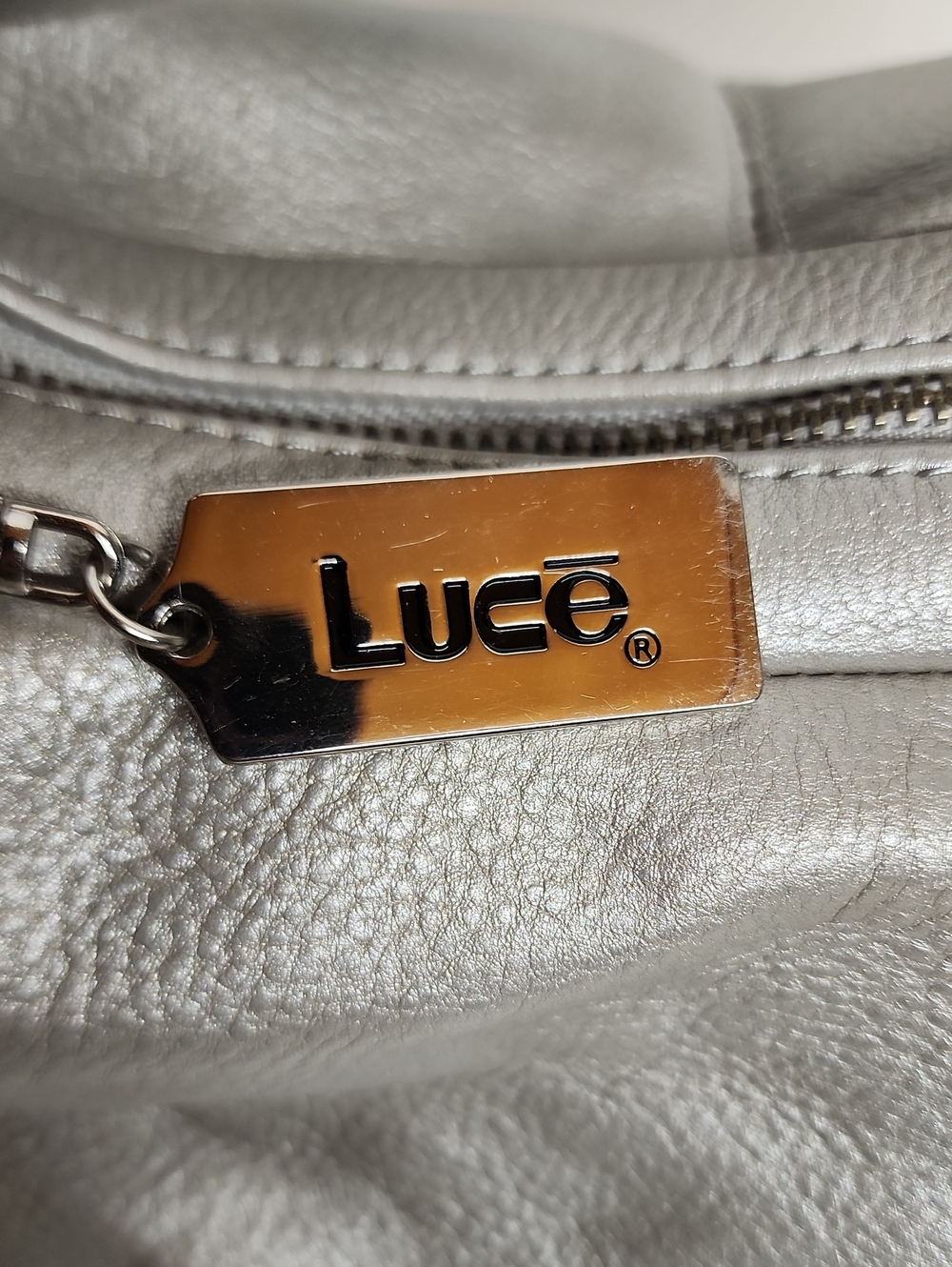 LUCE Sleek Pebbled Leather Shoulder Hobo Bag in Light Gray Minimalist Quality! - Picture 3 of 11
